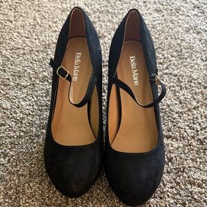 Bella Marie Elegant Black Strap Heels